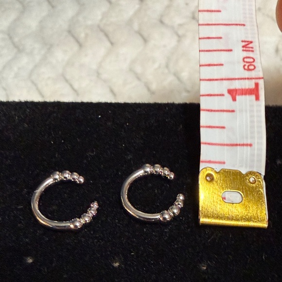 Pretty Bird White Gold Plated Cuff Earrings - Picture 4 of 4